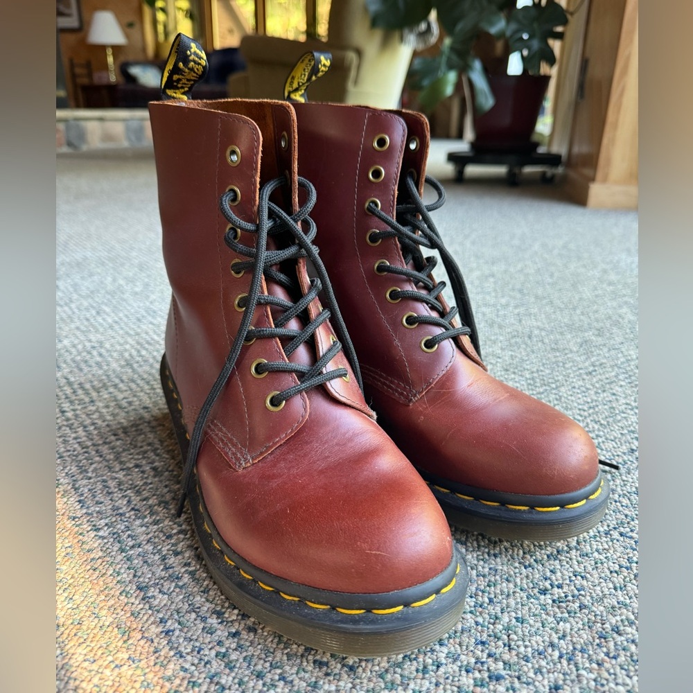 Doc Martens 1460 Lace Up Boots